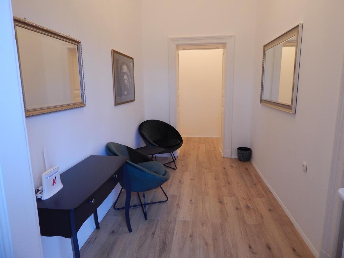 Gold Rooms And Suite Rijeka Luaran gambar