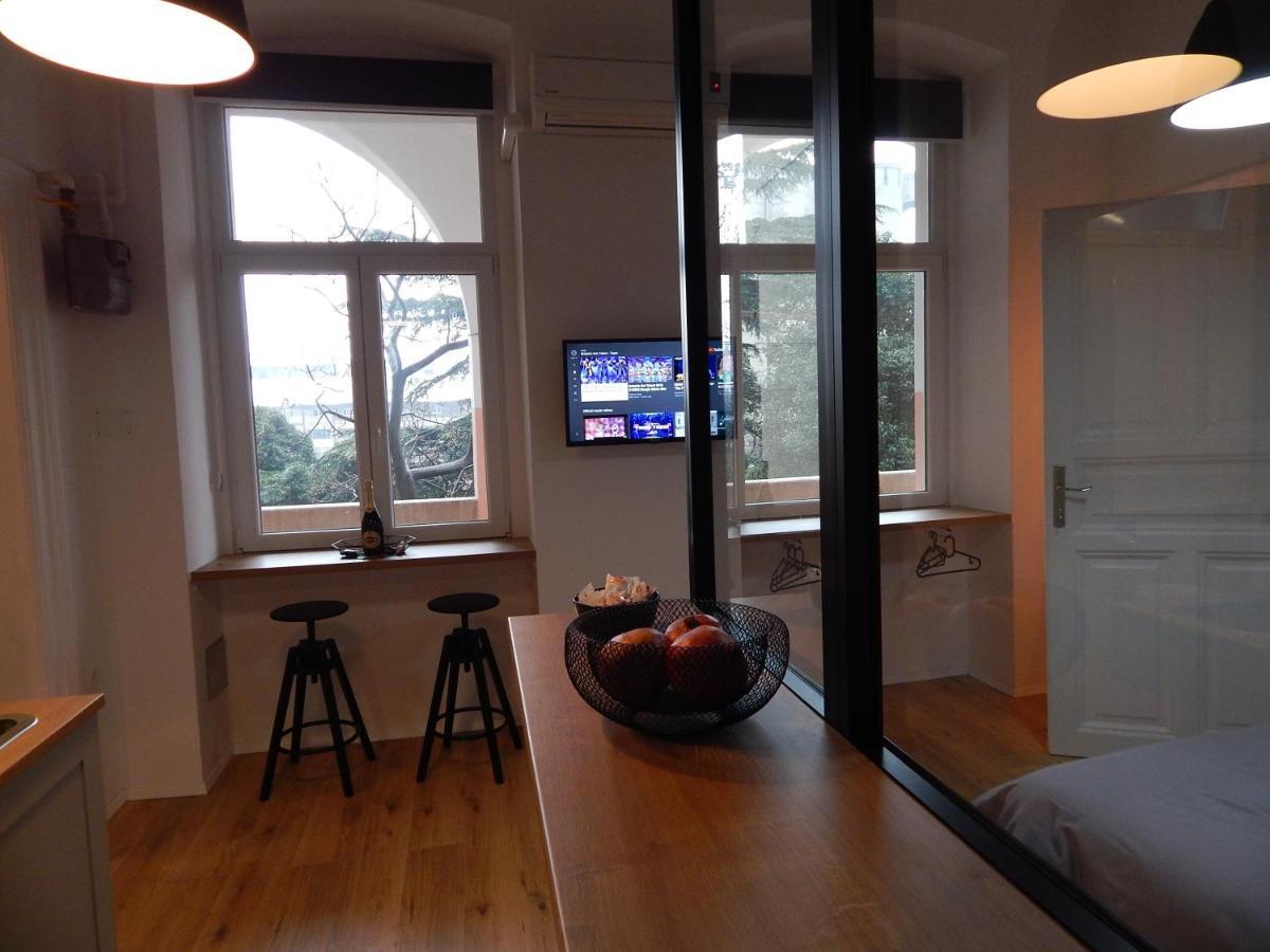 Gold Rooms And Suite Rijeka Luaran gambar