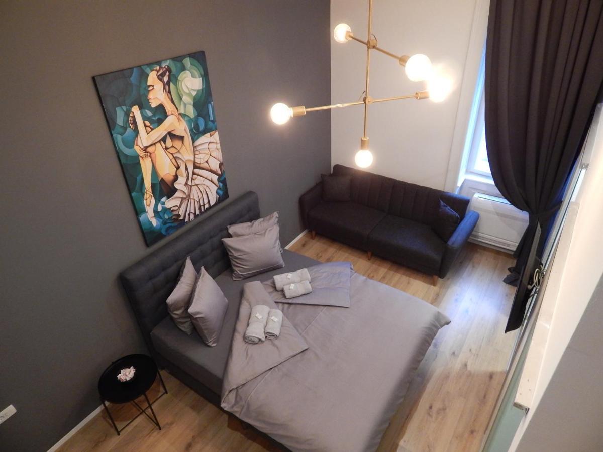 Gold Rooms And Suite Rijeka Luaran gambar