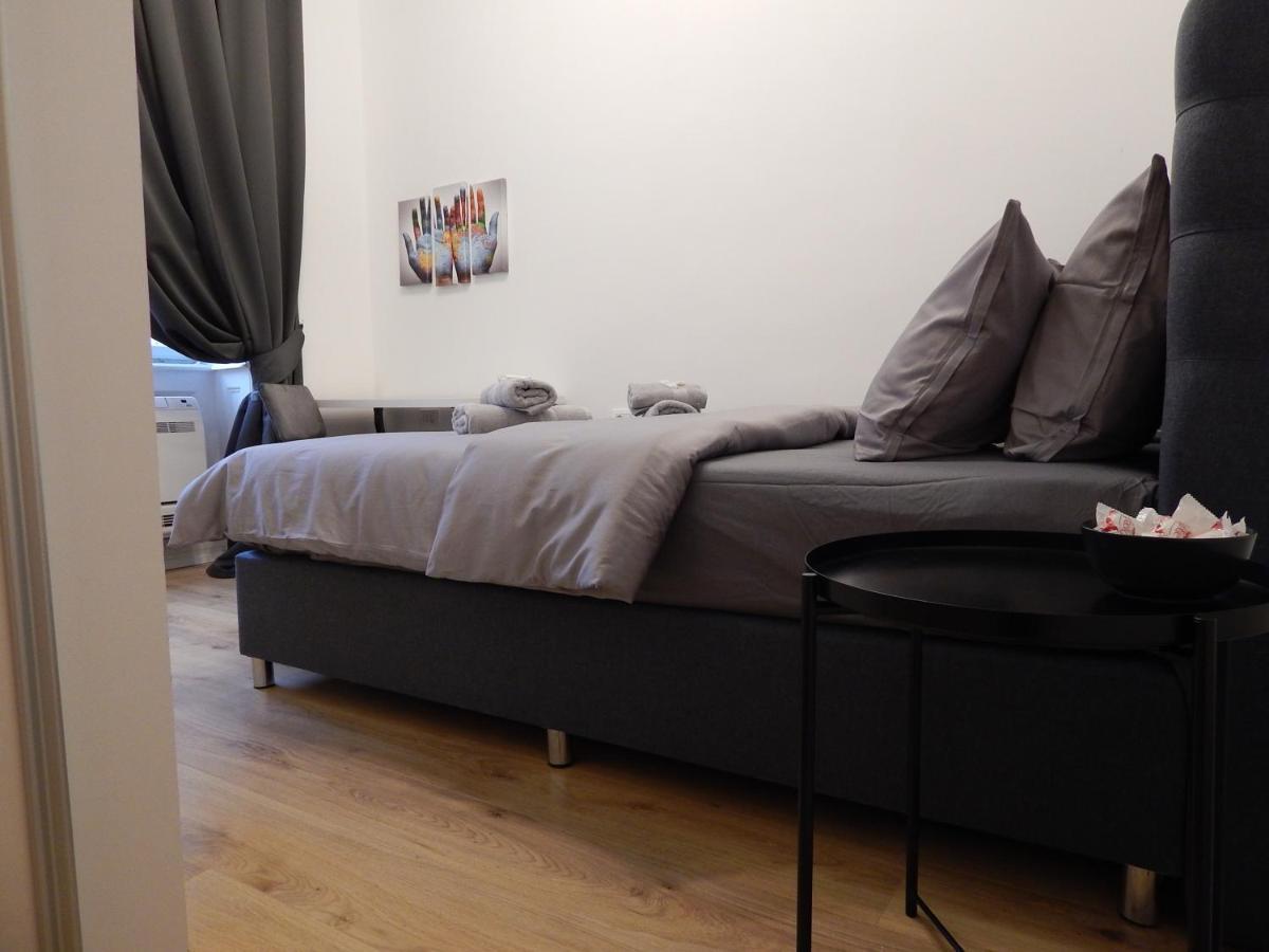 Gold Rooms And Suite Rijeka Luaran gambar