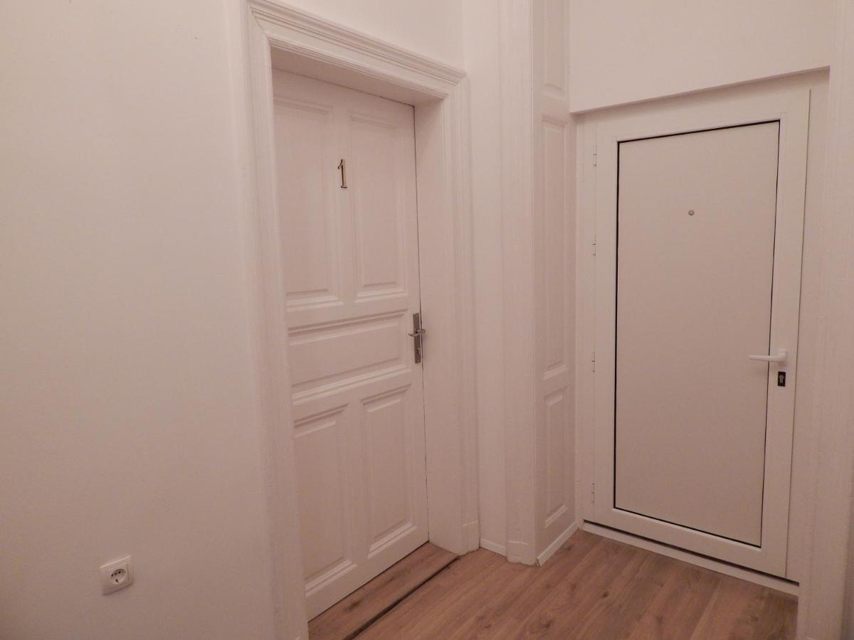 Gold Rooms And Suite Rijeka Luaran gambar